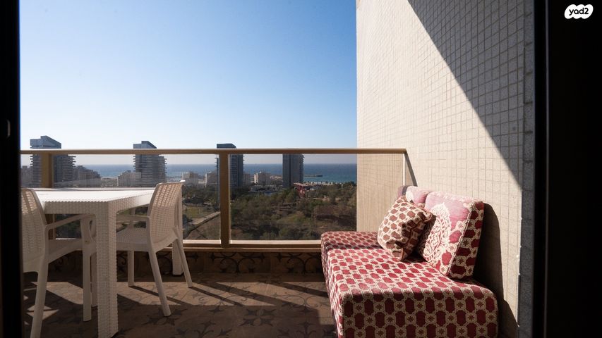 גג/ פנטהאוז, הצוללים, רובע ד', אשדוד