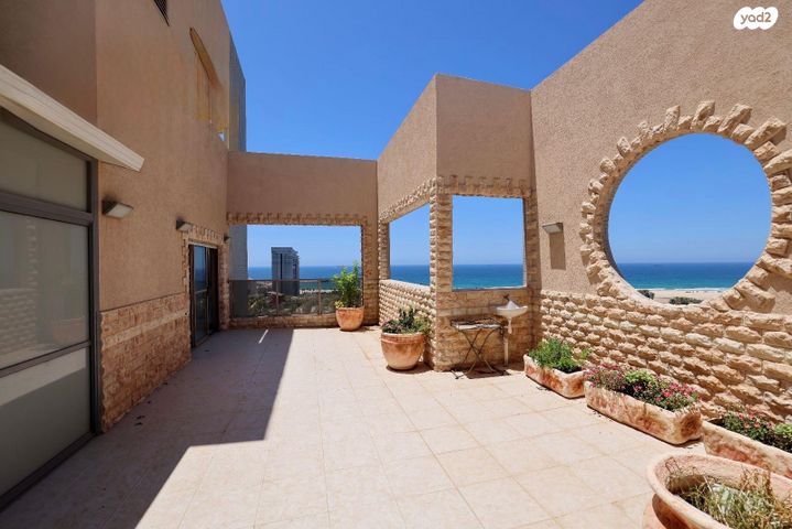 גג/ פנטהאוז, הצוללים, רובע ד', אשדוד