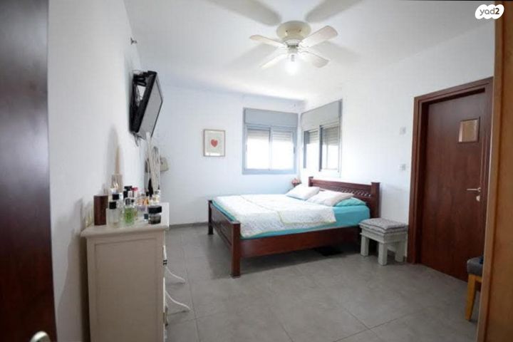 דירה, אלונים, קרית השרון, נתניה