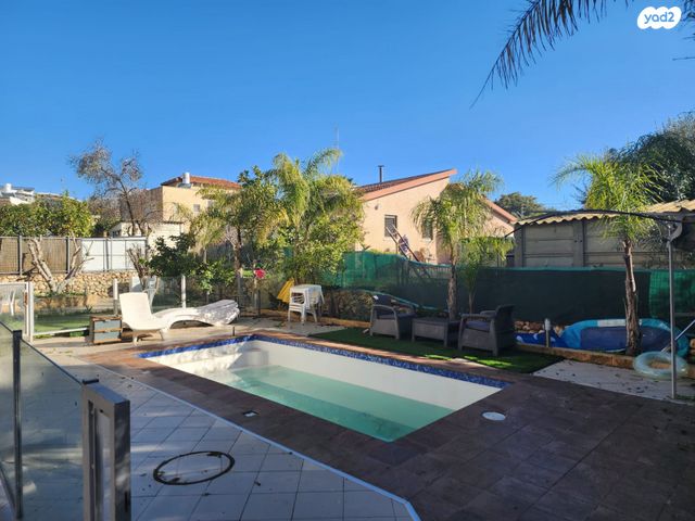 בית פרטי/ קוטג', מיתר / כרמית