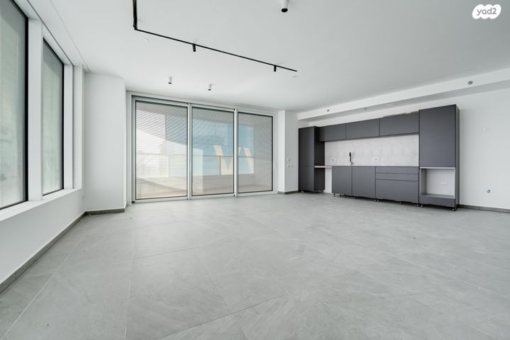 דירה, ארלוזורוב 82, שכונת הראשונים, רמת גן