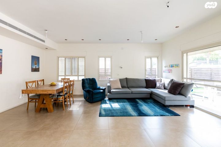 בית פרטי/ קוטג', הקורל, וורבורג, בנימינה גבעת עדה