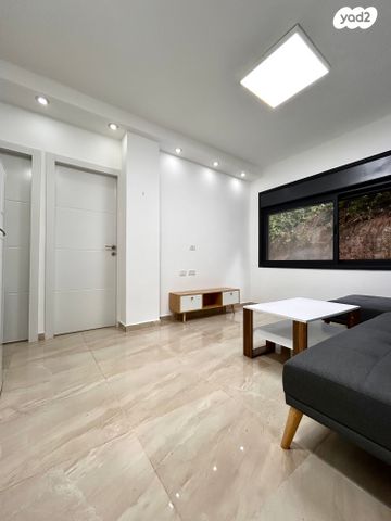 דירה, החשמל 10, נווה פז, חיפה