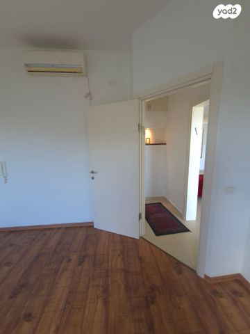 דירה, קלר, מרכז הכרמל, חיפה