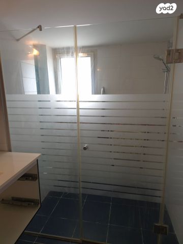 דירה, קלר, מרכז הכרמל, חיפה