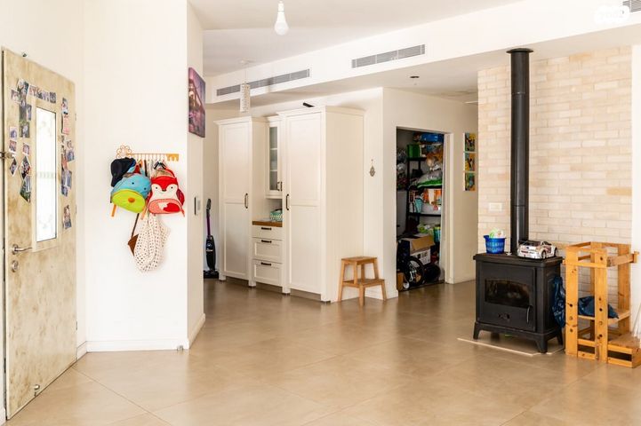 בית פרטי/ קוטג', הקורל, וורבורג, בנימינה גבעת עדה