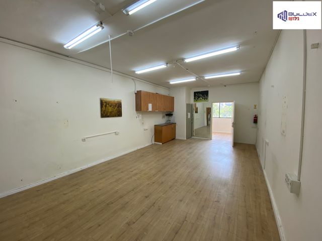 משרדים, ויצמן, מרכז, כפר סבא