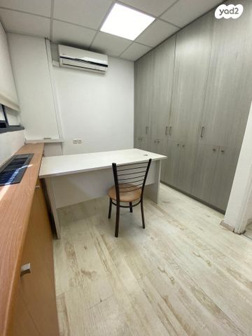 משרדים, ויצמן, מרכז, כפר סבא