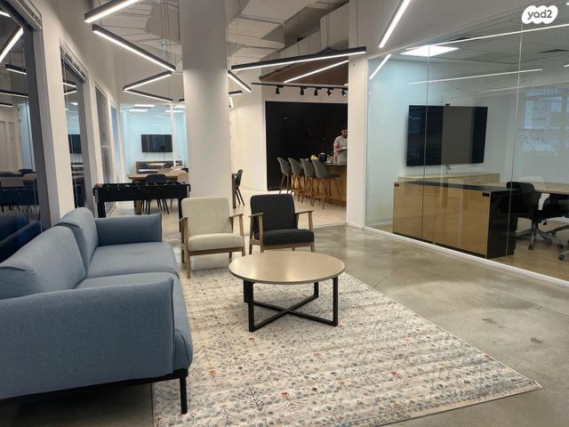 משרדים, יגאל אלון, נחלת יצחק, תל אביב יפו