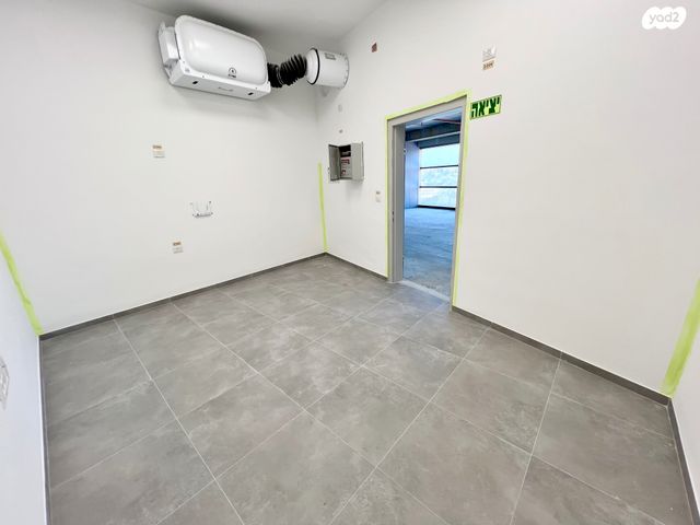 משרדים, עמק, צריפין החדשה, באר יעקב