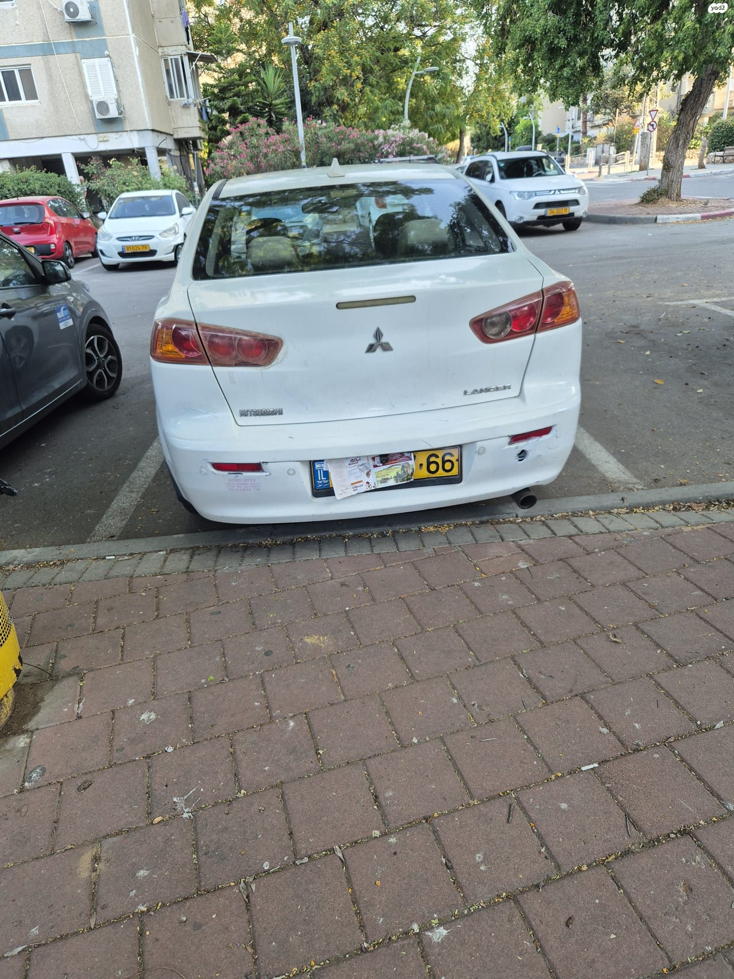מודעת רכב מיצובישי לנסר