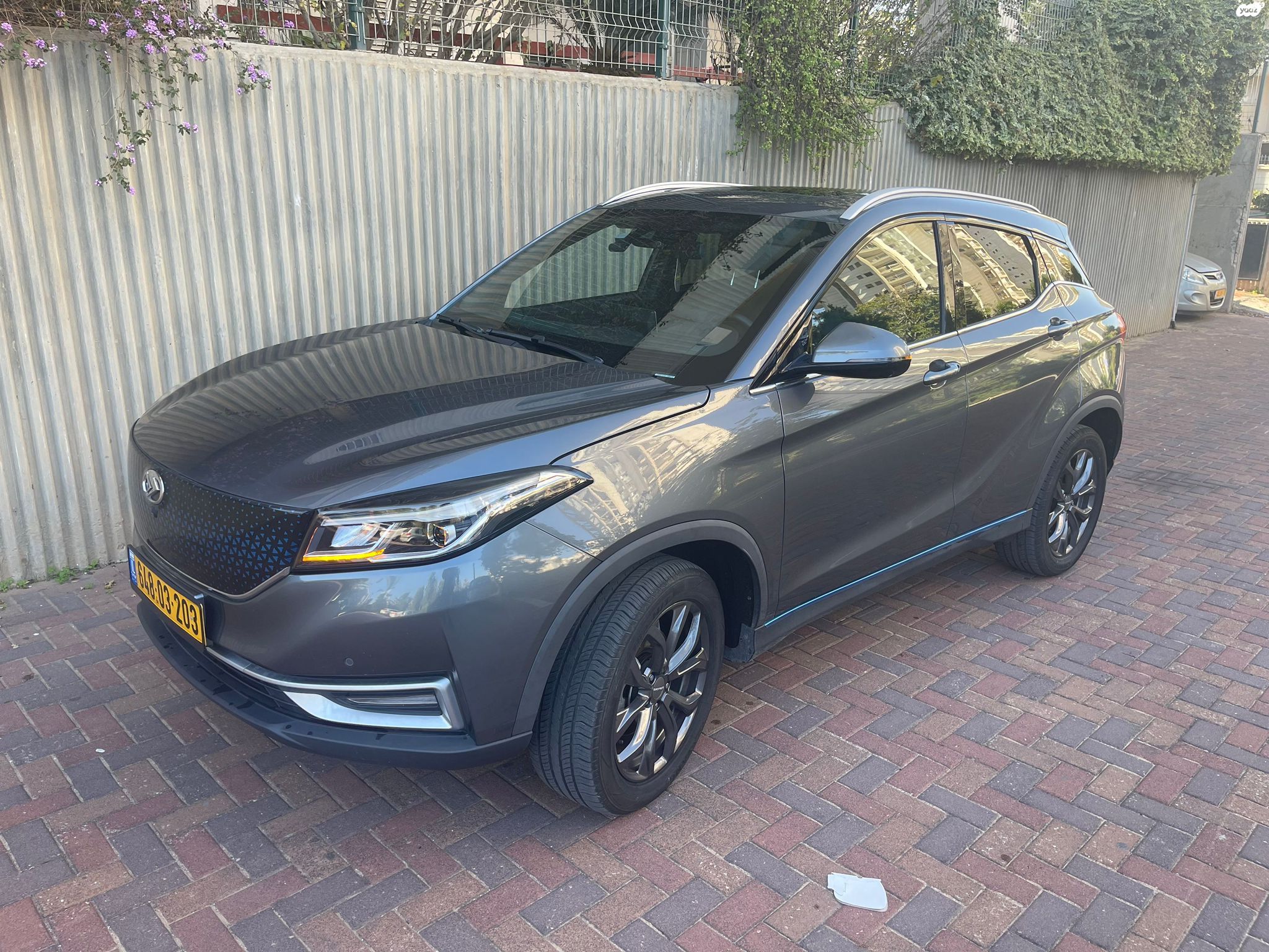 מודעת רכב סרס EV-3