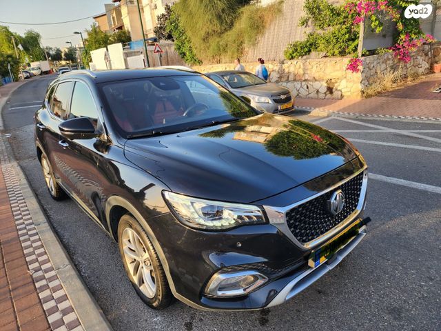 מודעת רכב אם ג'י EHS PHEV