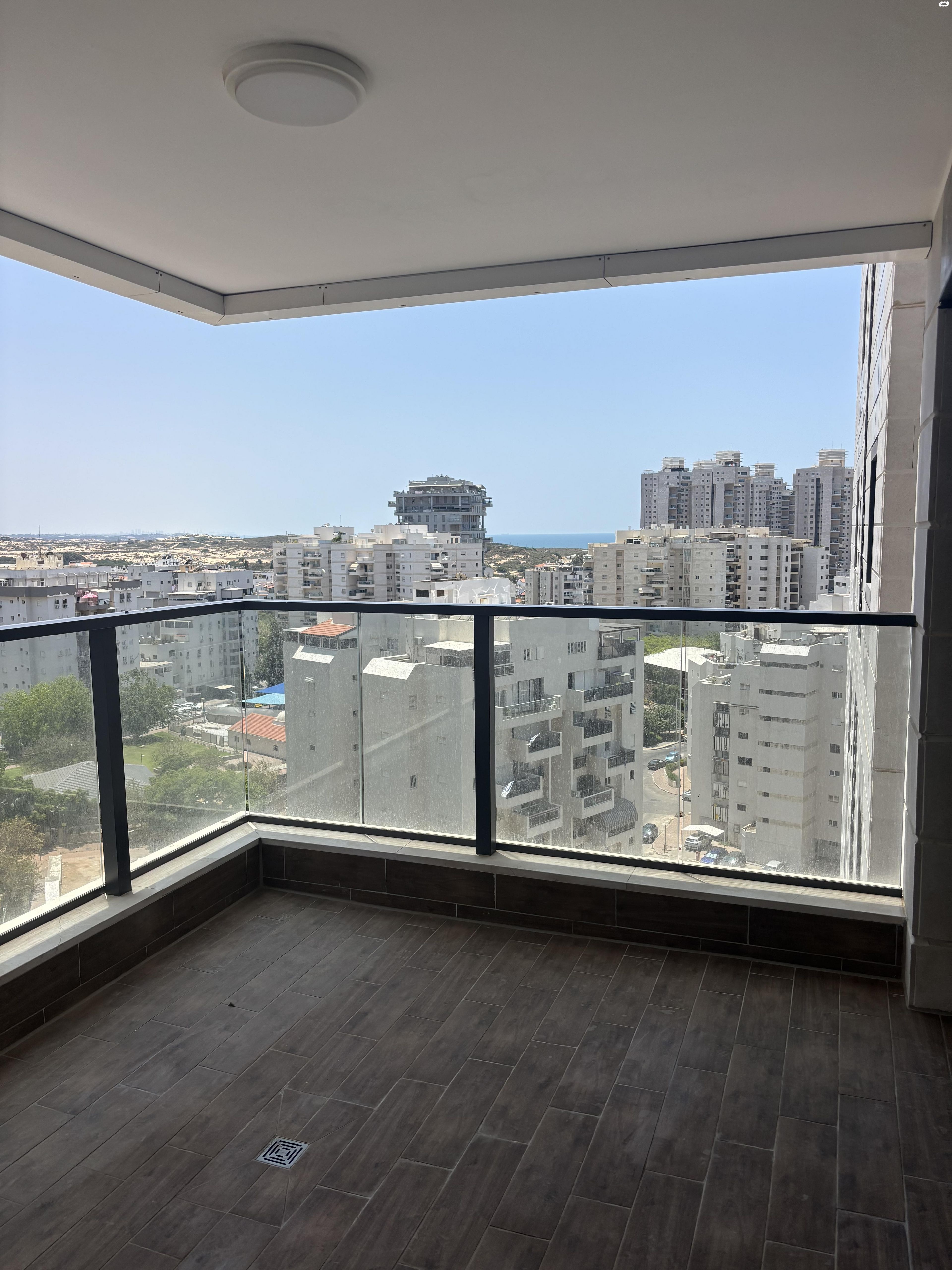 נעמי שמר 3
