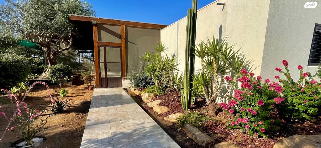 בית פרטי/ קוטג', נעמי, נעמי, נעמי