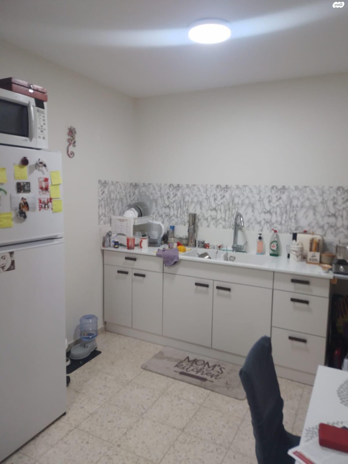 קדושי בבל 22