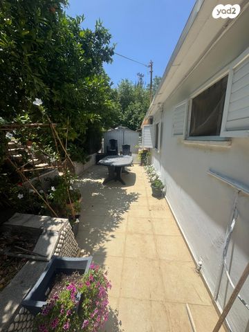 דו משפחתי, גבעת נשר, נשר