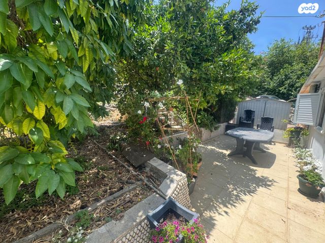 דו משפחתי, גבעת נשר, נשר