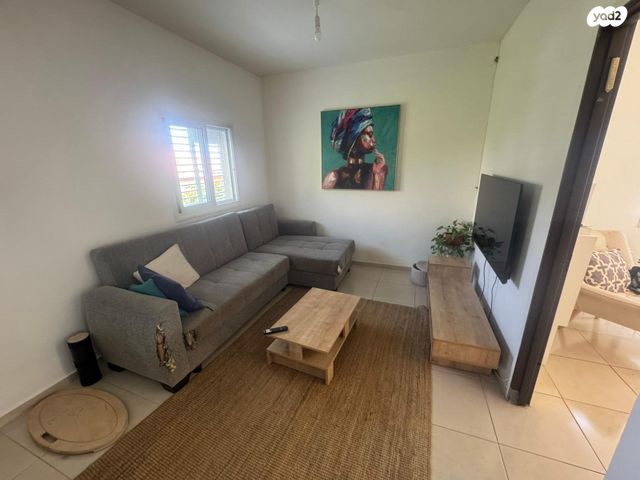 דו משפחתי, גבעת נשר, נשר