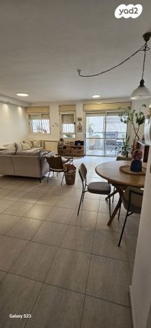 דירה, דוד פלומבו, בית הכרם, רמת בית הכרם, ירושלים