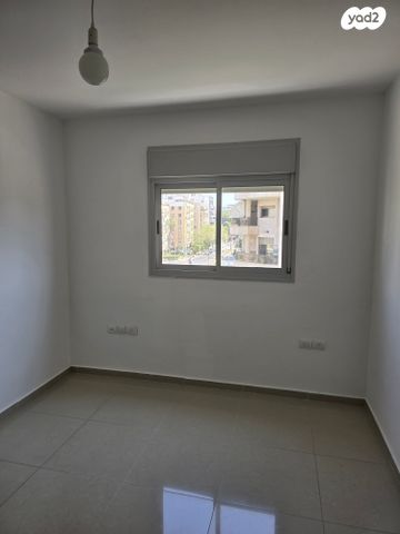 דירה, החרצית, קרית אילון, חולון