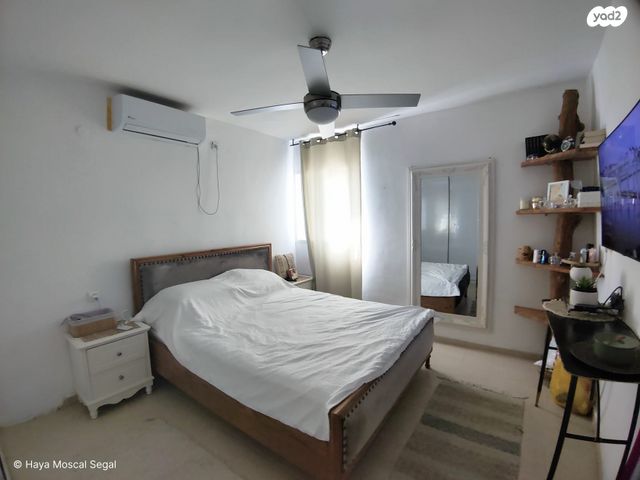 גג/ פנטהאוז, יוברט המפרי 3, מרכז העיר, לוד