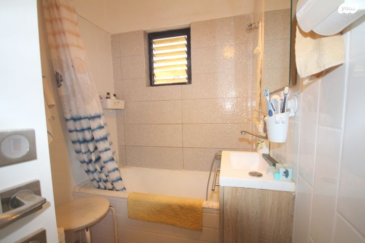 דירה, שדרות בר אילן 32, דרום מערב ותיק, בת ים