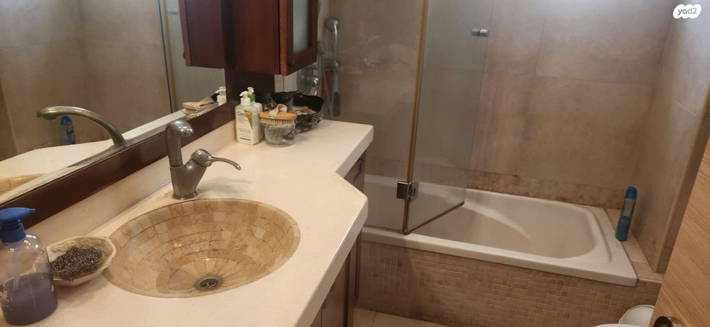 דירה, שאול אביגור, אזורי חן, גימל החדשה, תל אביב יפו