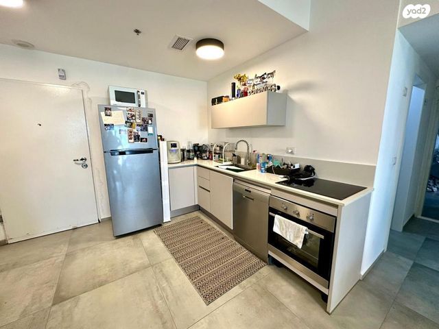 דירה, דרך מנחם בגין 144, מונטיפיורי, הרכבת, תל אביב יפו