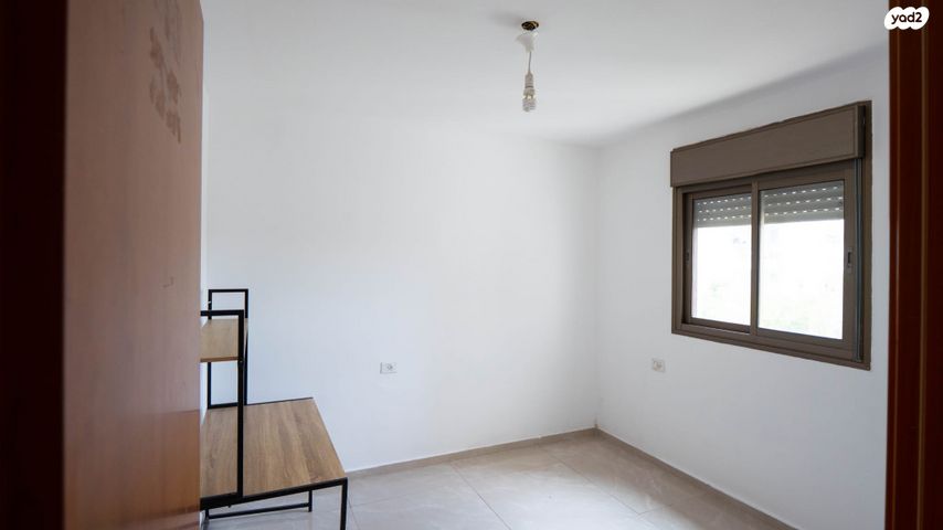 דירה, פנחס אילון 23, קרית אילון, חולון