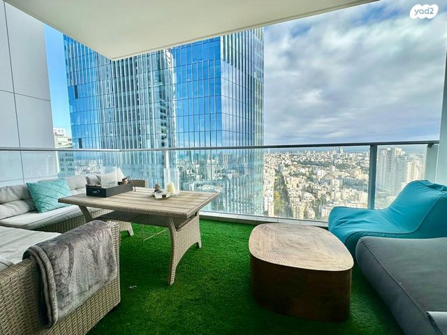 דירה, דרך מנחם בגין 144, מונטיפיורי, הרכבת, תל אביב יפו