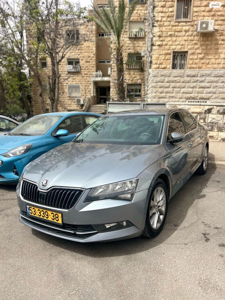 מודעת רכב סקודה סופרב