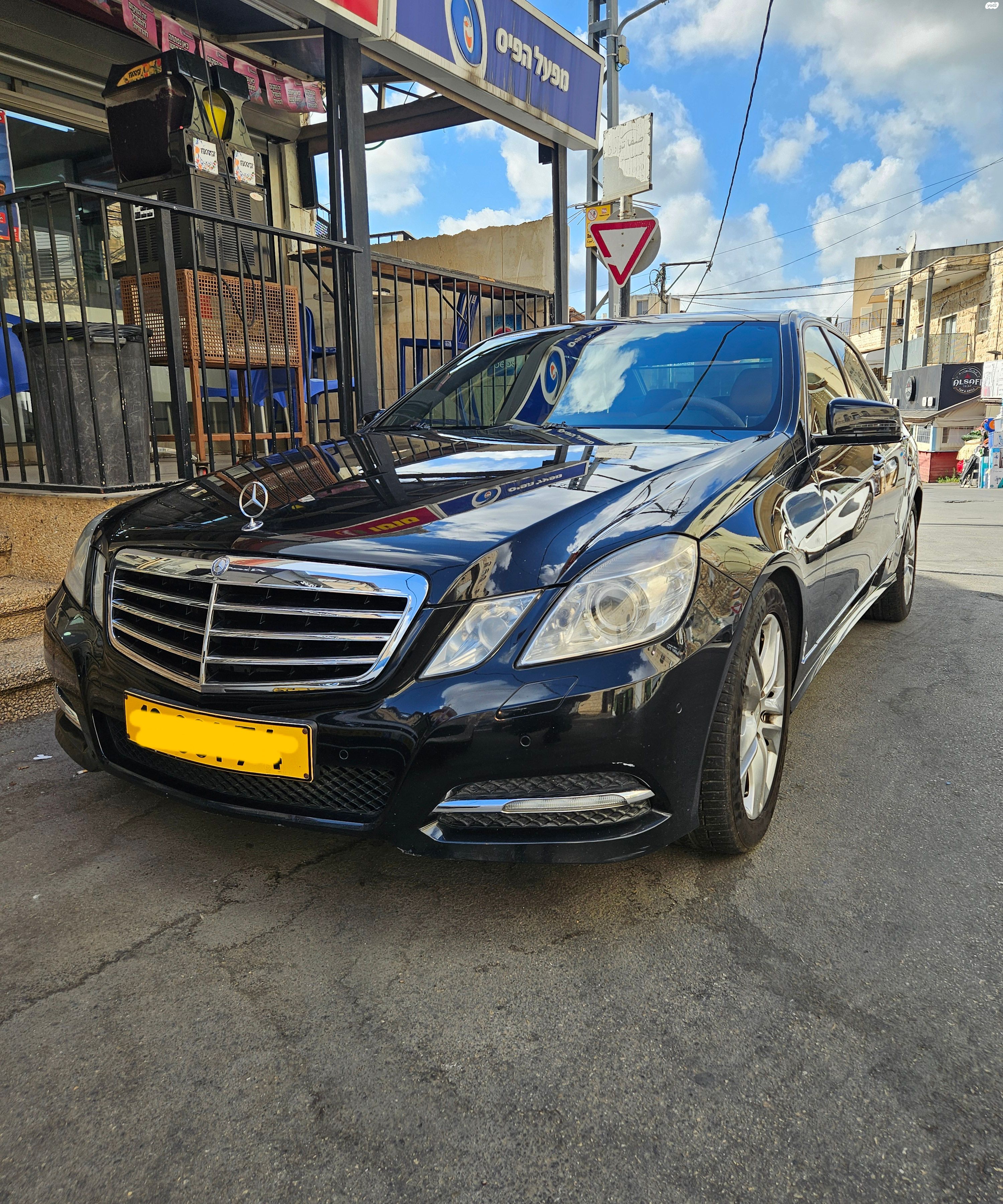מודעת רכב מרצדס-בנץ E-class
