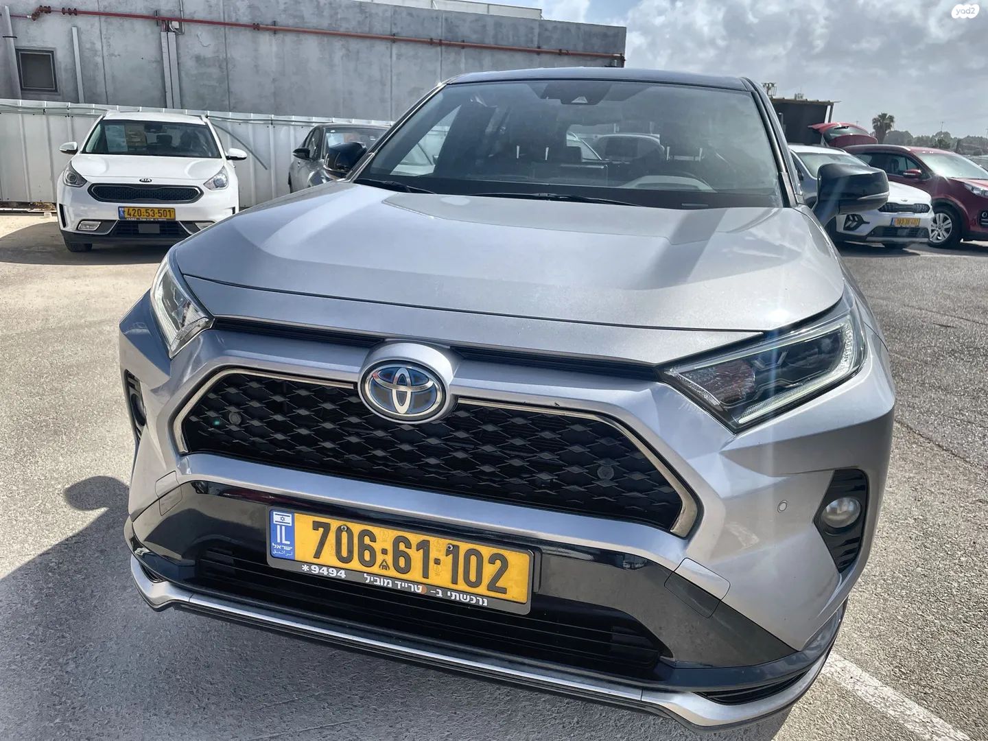 מודעת רכב טויוטה RAV4