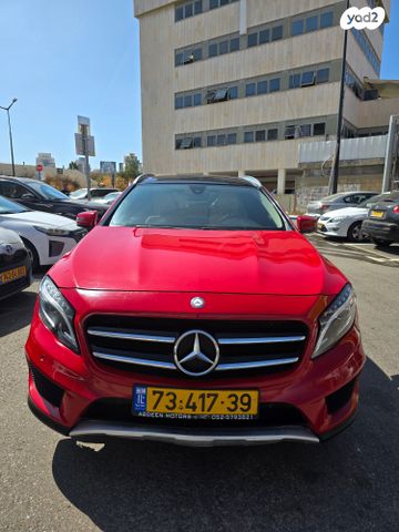 מרצדס-בנץ GLA