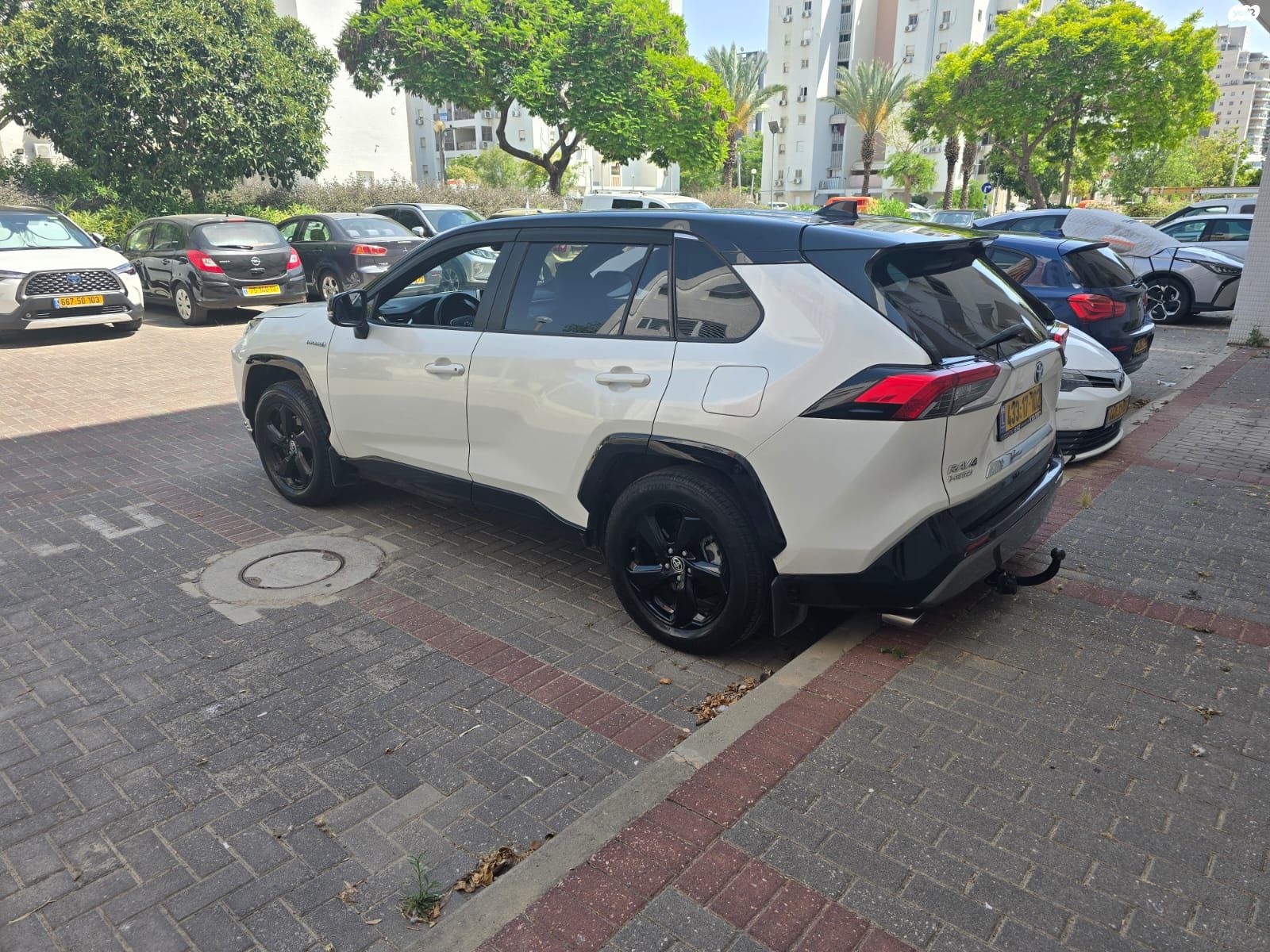 מודעת רכב טויוטה RAV4