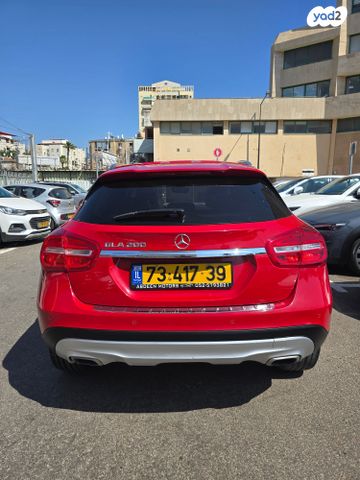 מרצדס-בנץ GLA