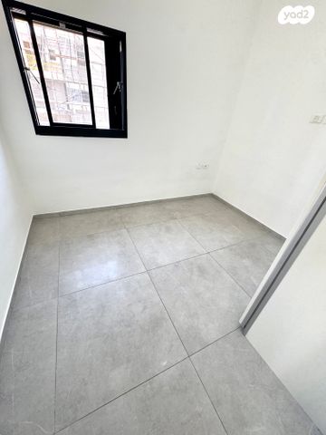 גג/ פנטהאוז, שיינקין 42, שינקין, גבעתיים