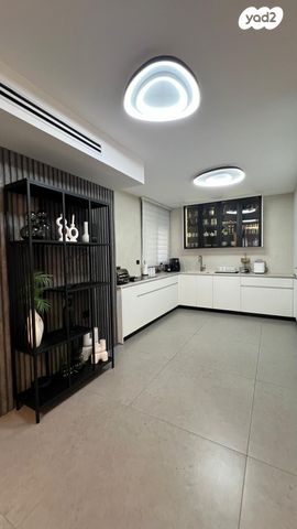 דירה, יחידת 101, אריק שרון, נהריה