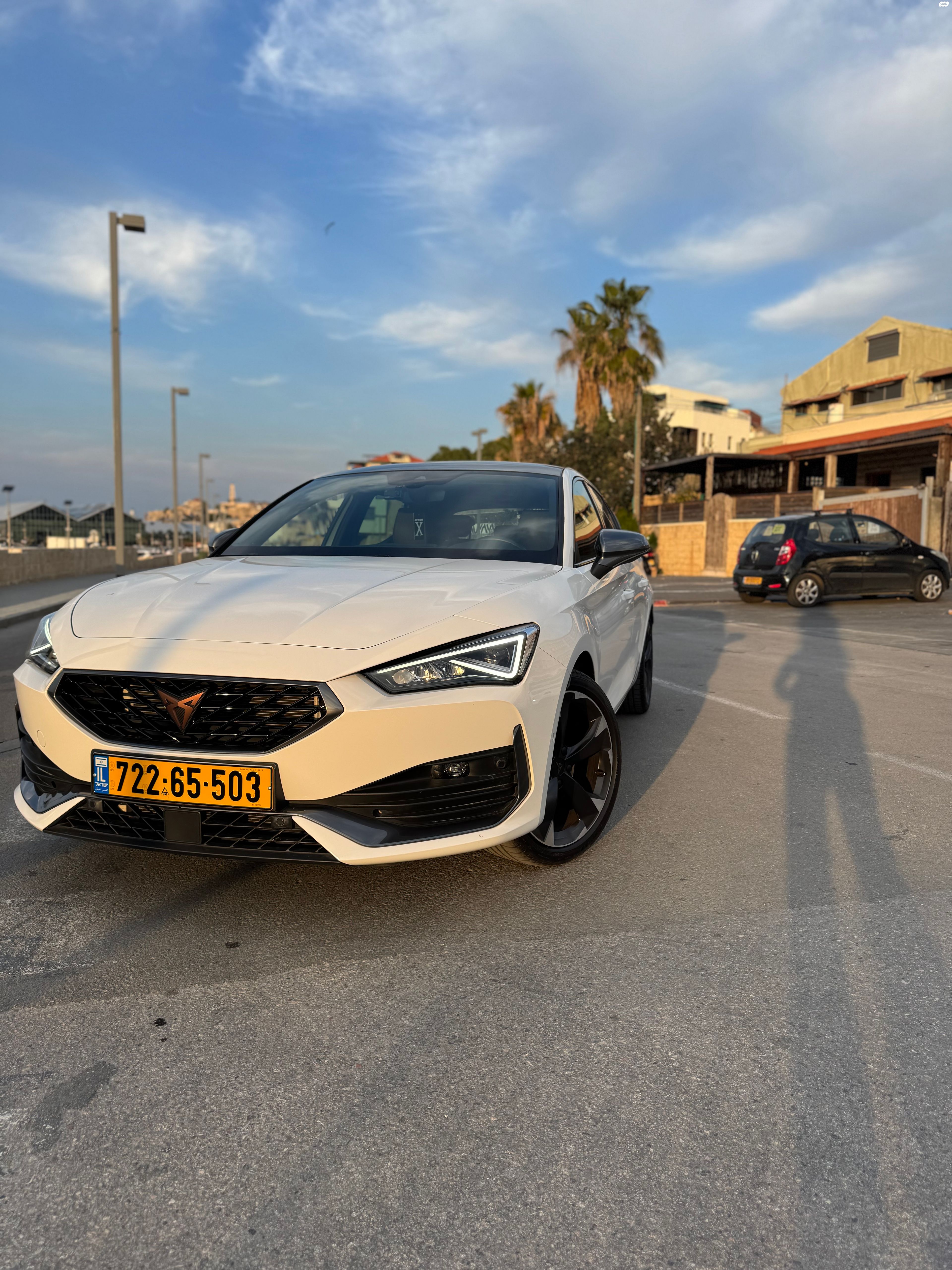 מודעת רכב קופרה לאון