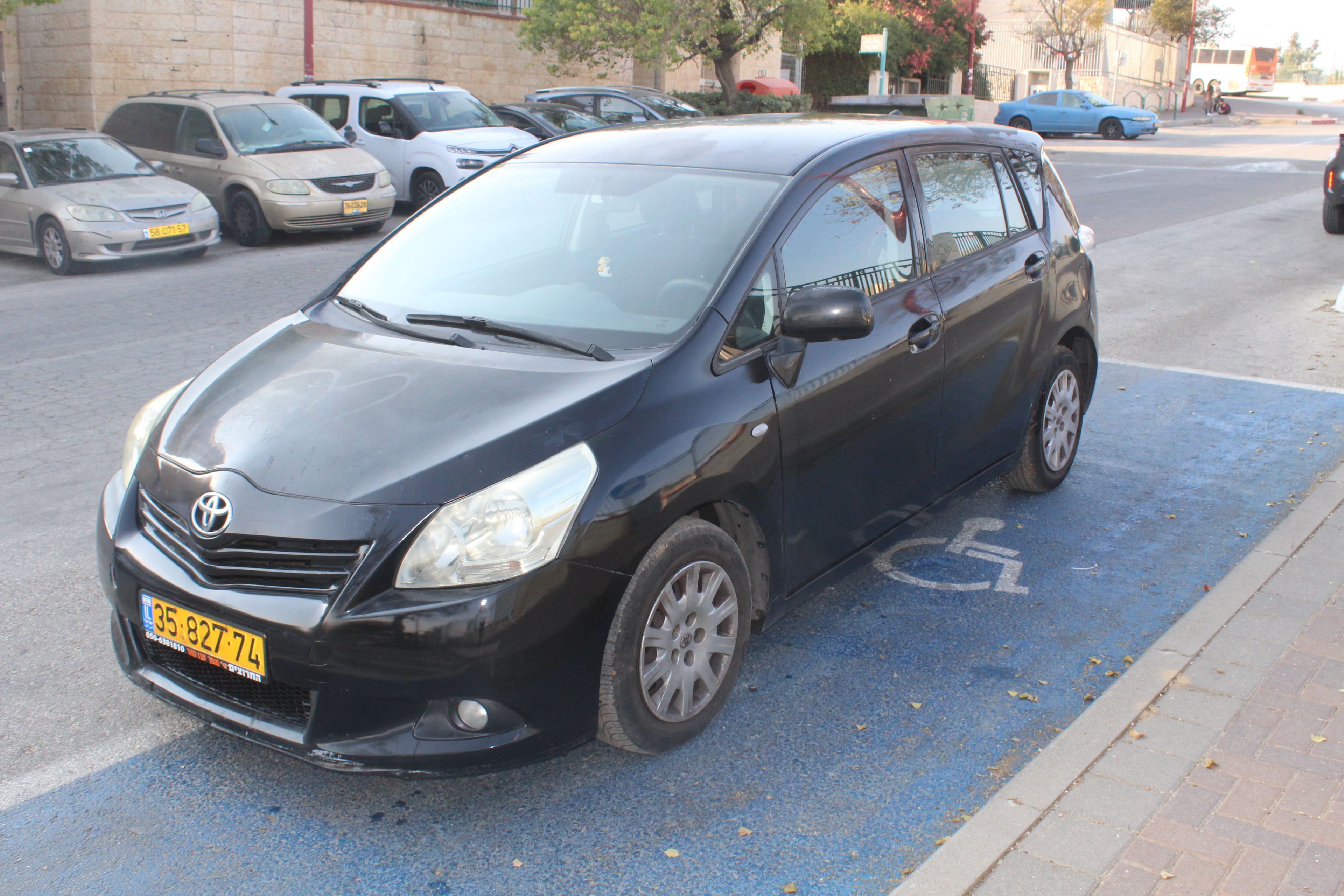 מודעת רכב טויוטה ורסו