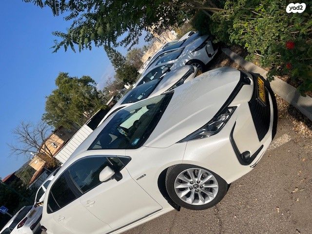 טויוטה קורולה