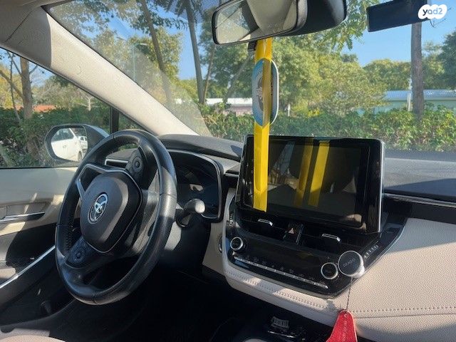 טויוטה קורולה