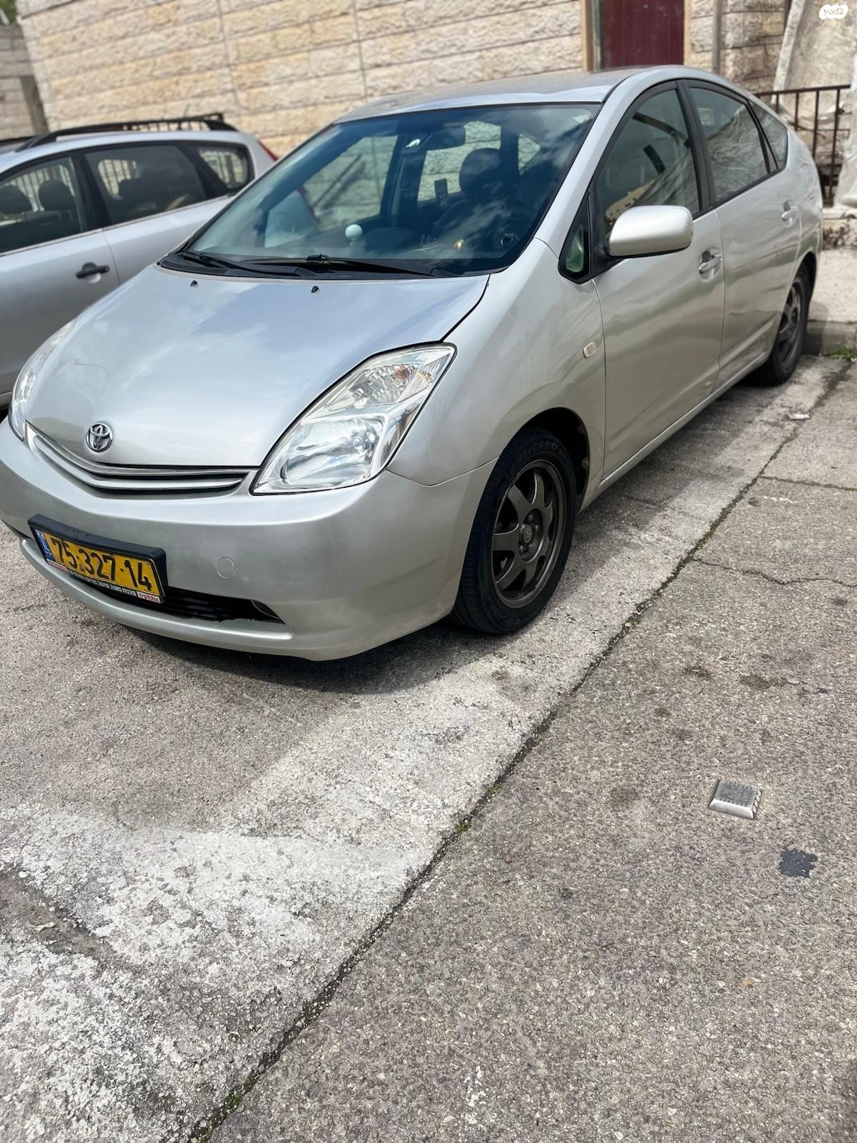 מודעת רכב טויוטה פריוס