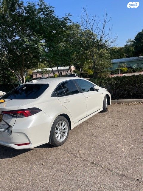 מודעת רכב טויוטה קורולה