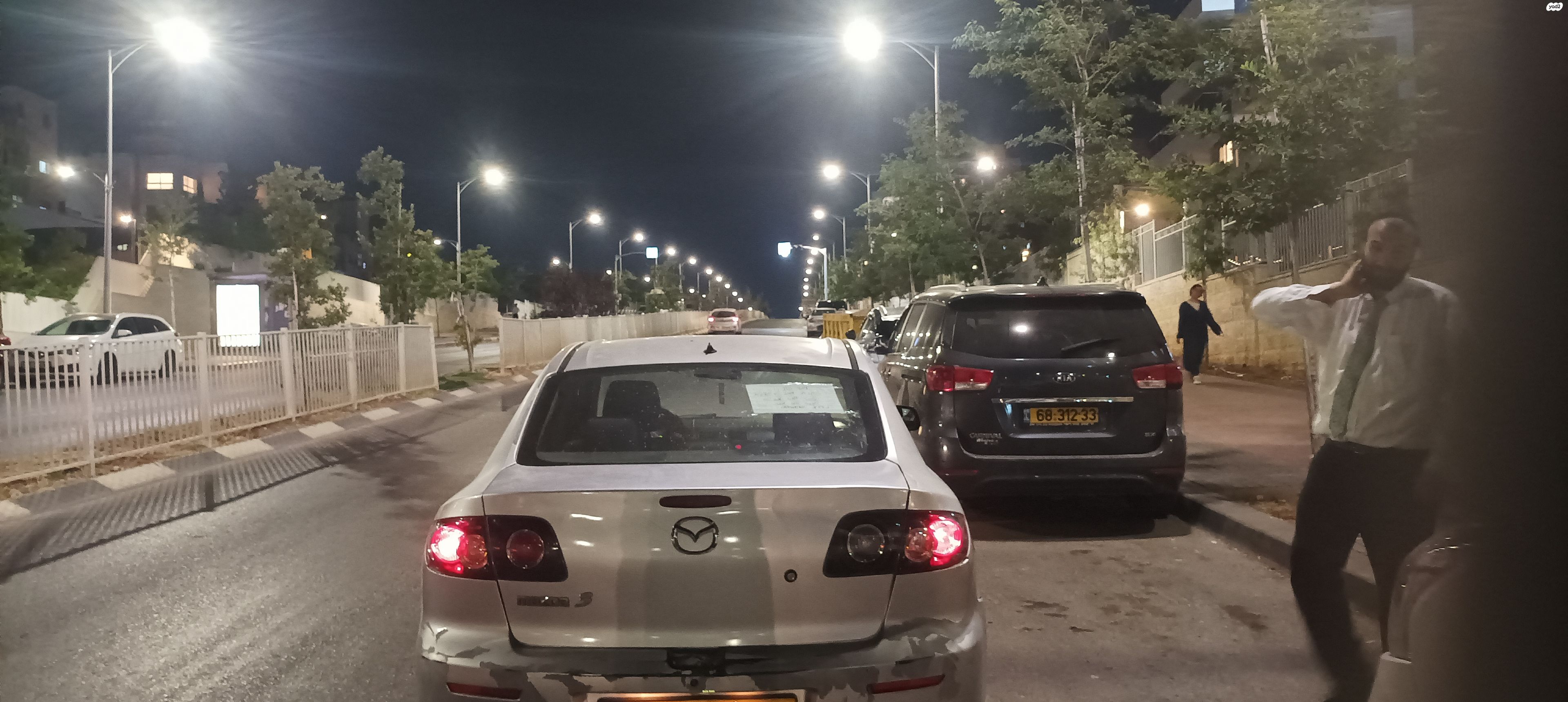 מודעת רכב מאזדה 3