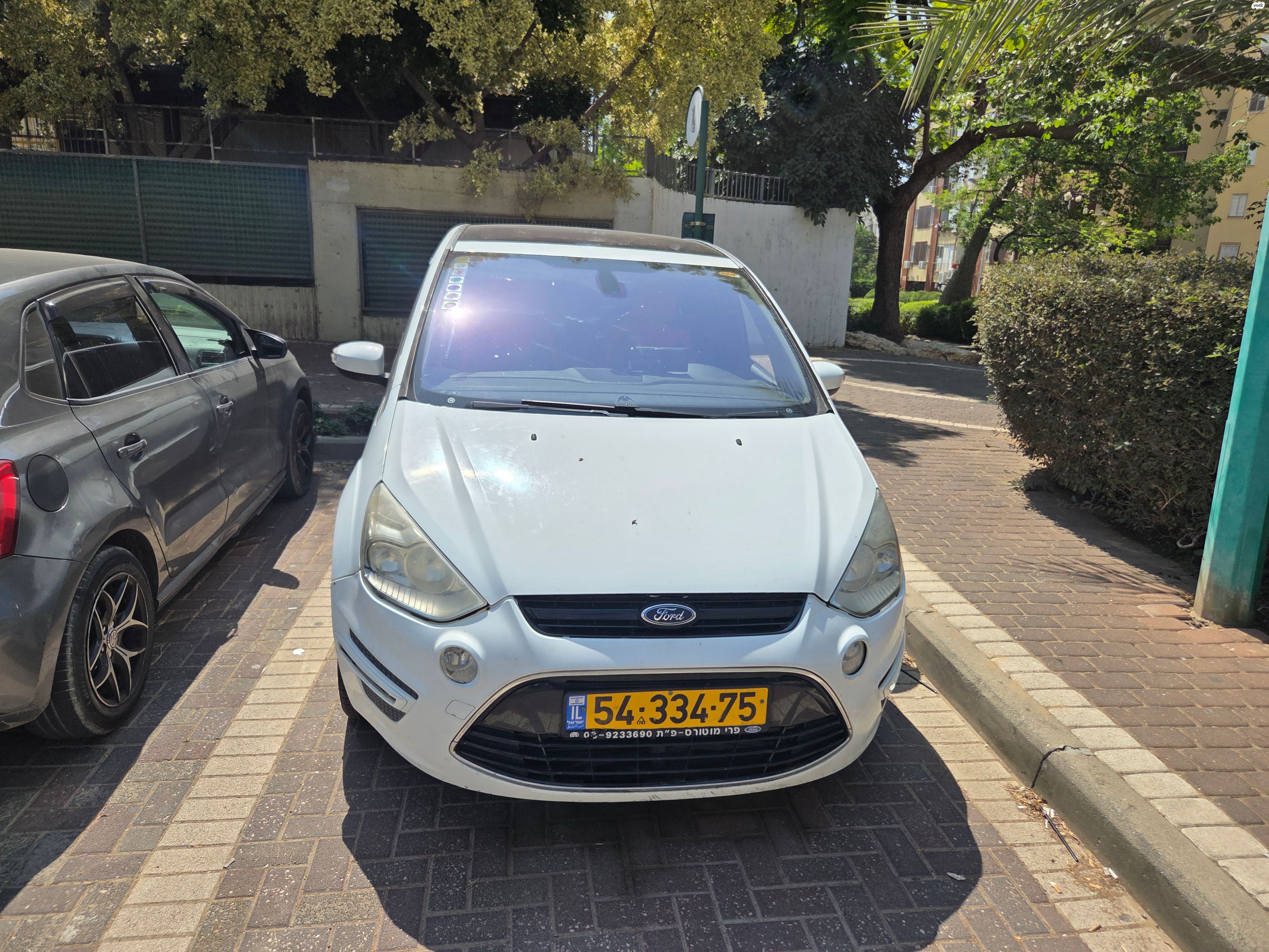 מודעת רכב פורד S-מקס