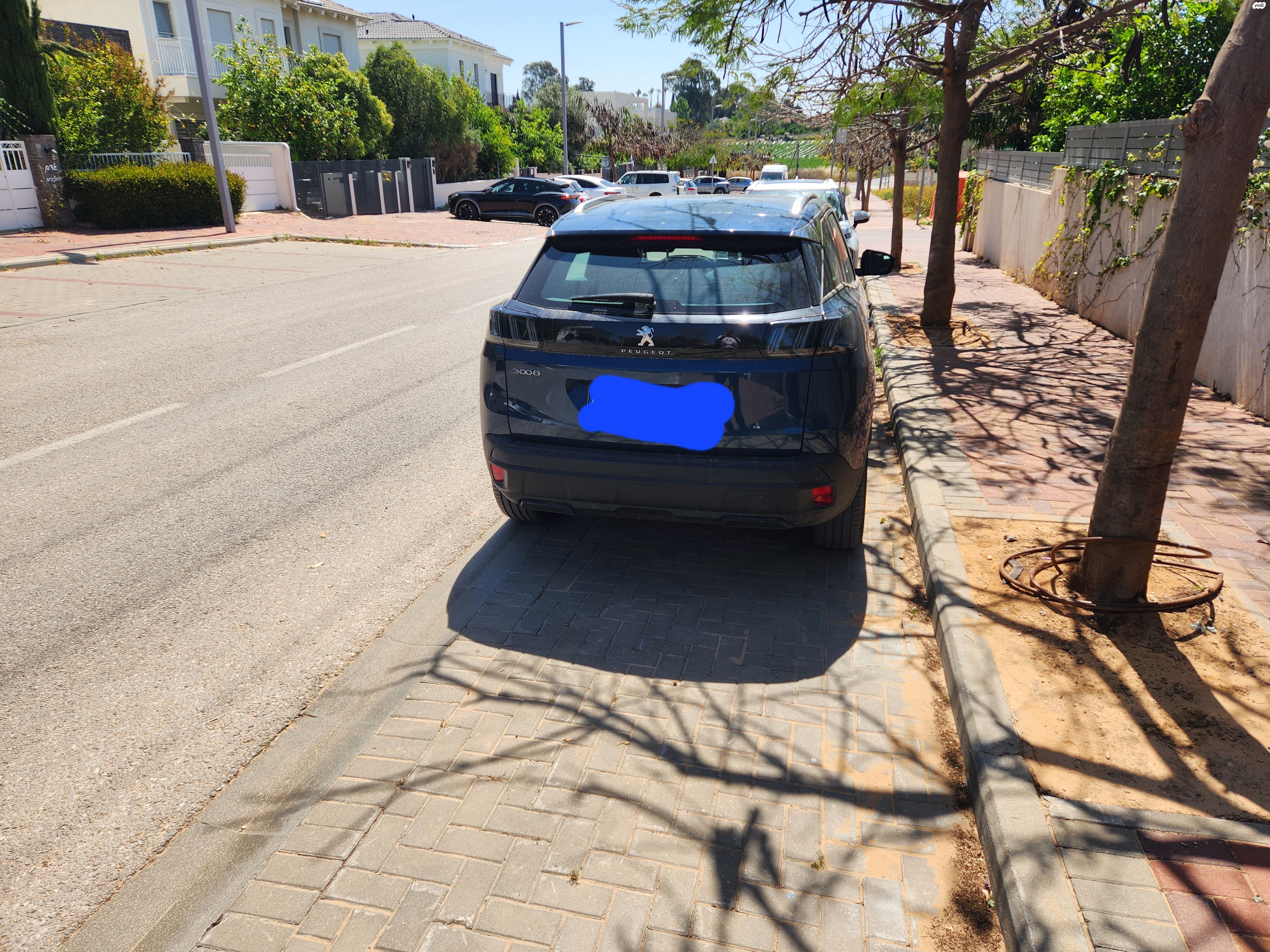 מודעת רכב פיג'ו 3008