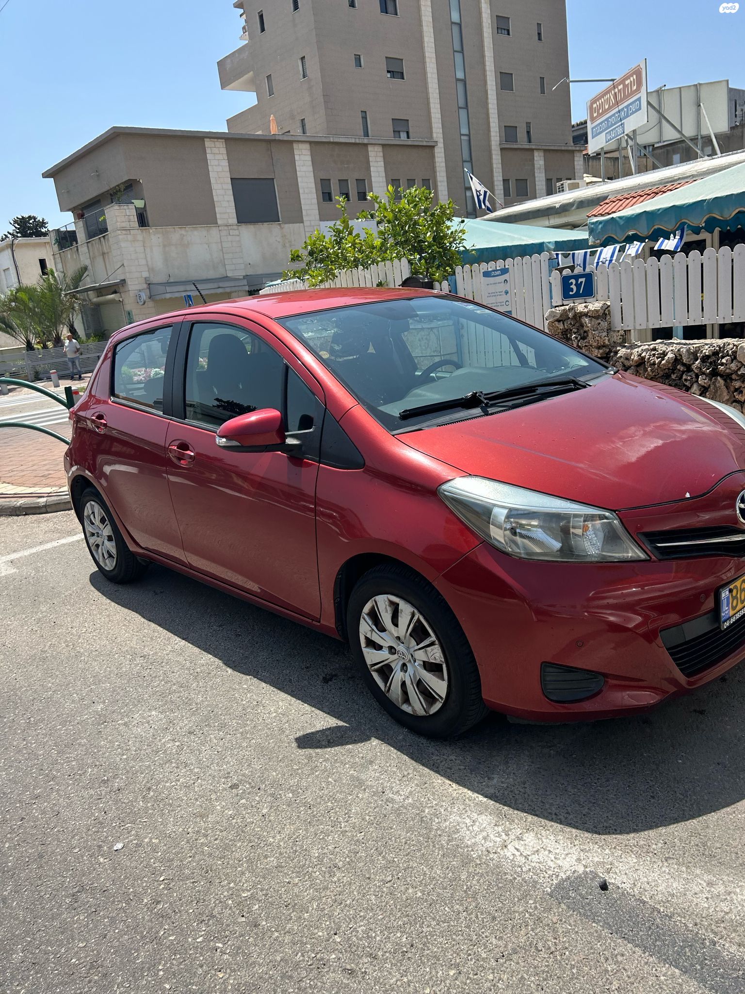 מודעת רכב טויוטה יאריס