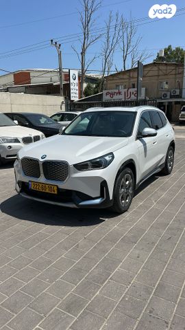 מודעת רכב ב מ וו IX1